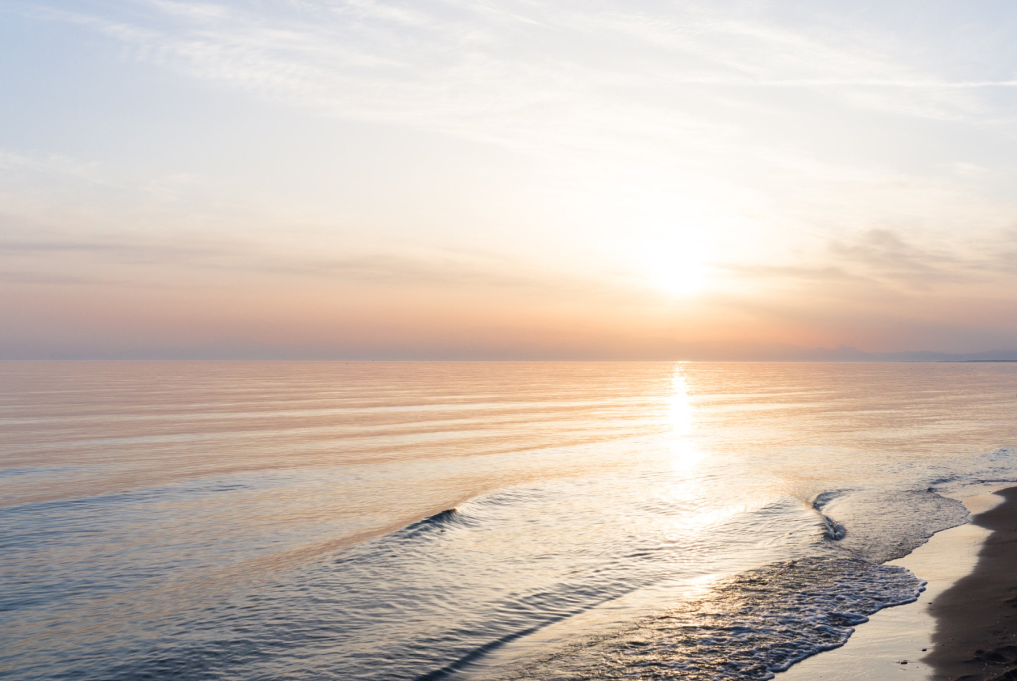 Sea Of Light scenic wallpaper – LH Lifestyle